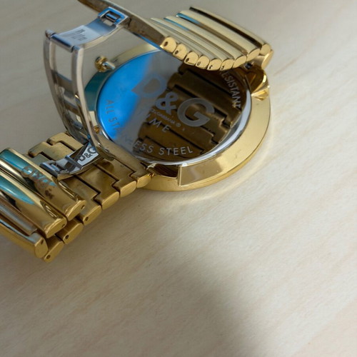 D&G women's watch like new, gold color