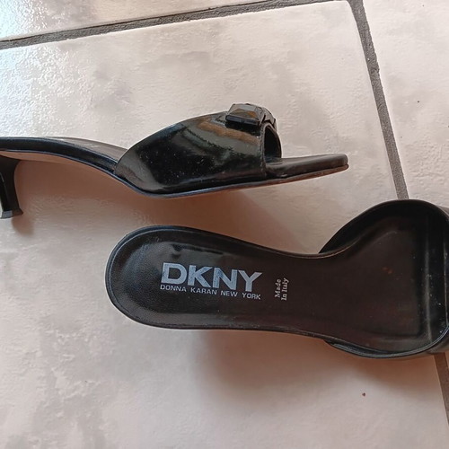 Mules DKNY black patent leather used, size 36 with box