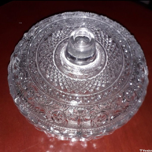 Crystal carved fontaniera new