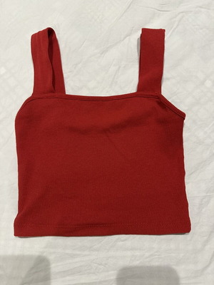 Red Rib Crop Top like new with square neckline