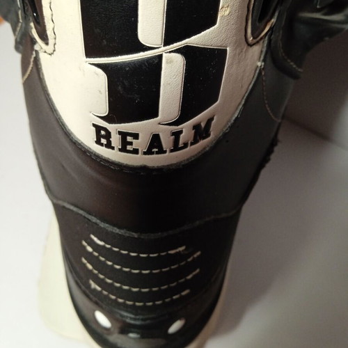 USD Realm roller skates size 40 like new