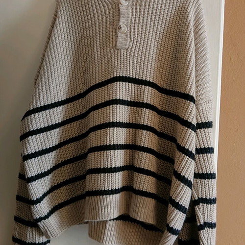 Woolen sweater used, size L, black and beige