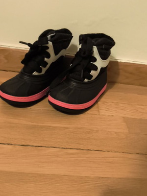 Children's snow boots size 22 like new, waterproof Alu protect