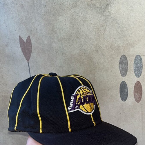 Lakers cap like new