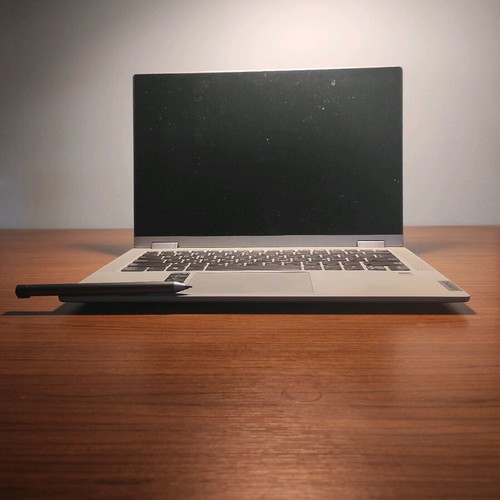 Lenovo Flex 5 14" 2-in-1 laptop like new with stylus