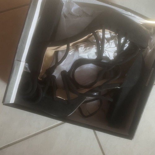 Bozikis women's sandals size 39 new, black