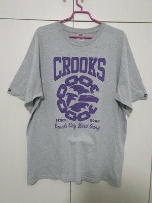 Crooks & Castles short-sleeve shirt size XL like new, gray and purple