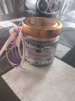 Luxodor Violet Aroma scented candle new in glass jar