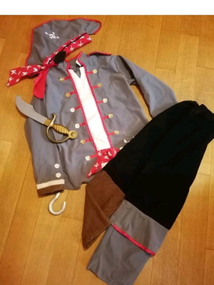 Ladybird Captain Hook costume used for 8-10 years old