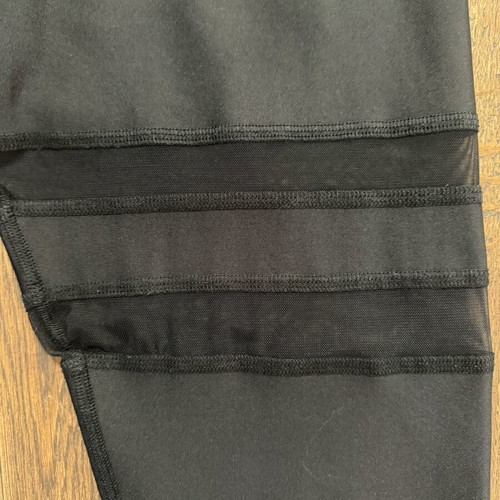 Black leggings size XL like new with mesh detail