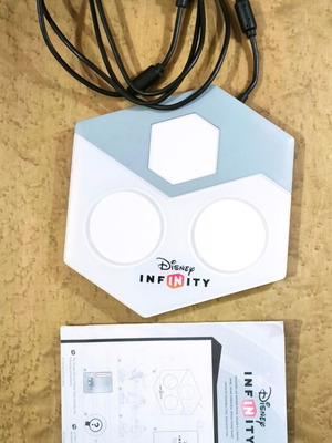 Disney Infinity βάση USB με εγχειρίδιο σαν καινούργιο