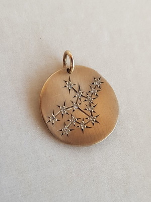 Lilalo Virgo constellation pendant 9K gold with diamonds