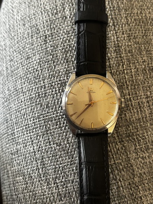Omega vintage manual dress watch like new from 1950s–1960s