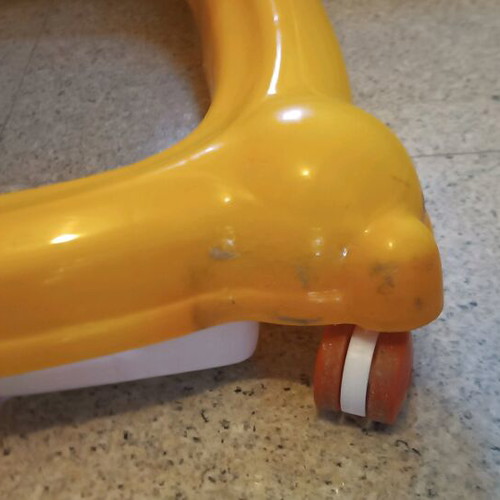 Στράτα Chicco μεταχειρισμένη με παιχνίδι πολλαπλών δραστηριοτήτων