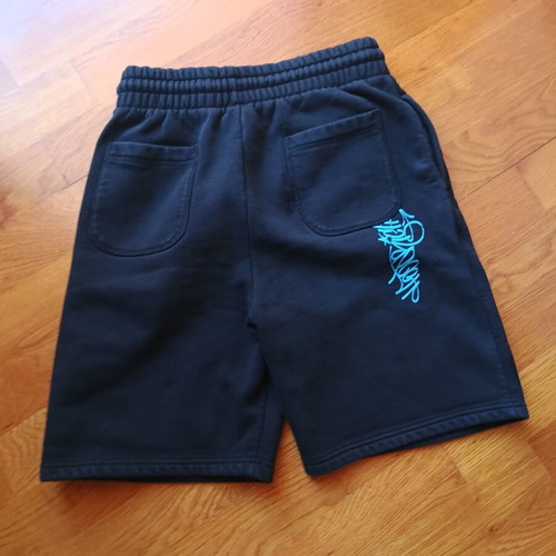 Hoodrich Bermuda shorts like new, size small, black and blue