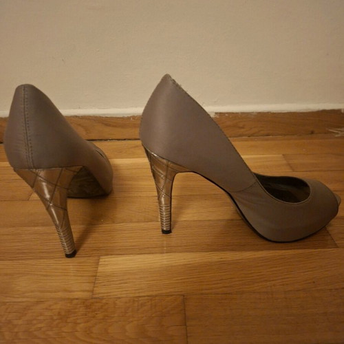 Bershka women's peep toe pumps used, size 38, beige