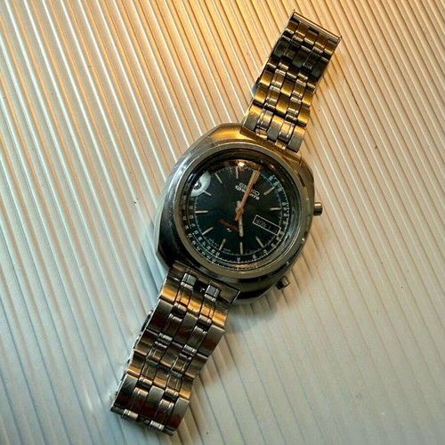 Seiko Vintage Chronograph 7017-8000 used, blue