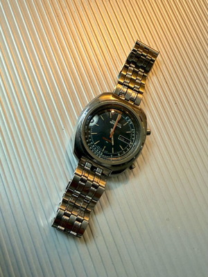 Seiko Vintage Chronograph 7017-8000 used, blue