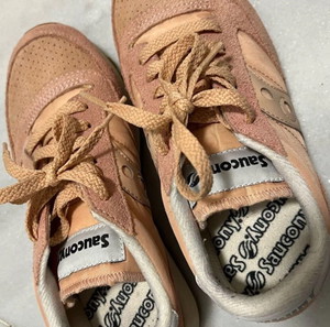 Γυναικεία παπούτσια casual Saucony Jazz Σομόν