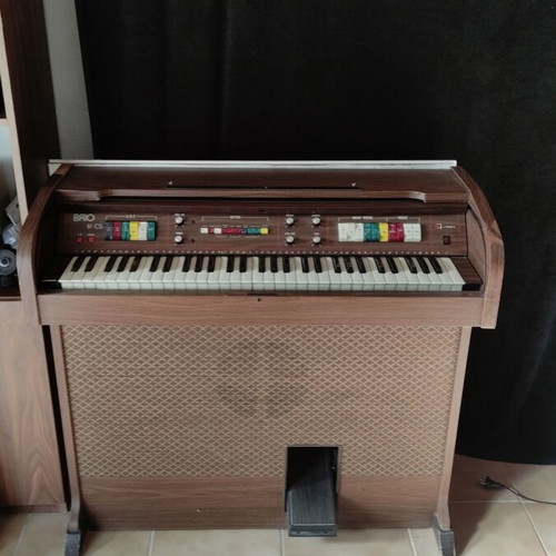 Jen Brio 61-CS Vintage Furniture Organ like new