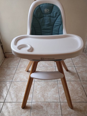 Kinderkraft baby high chair like new