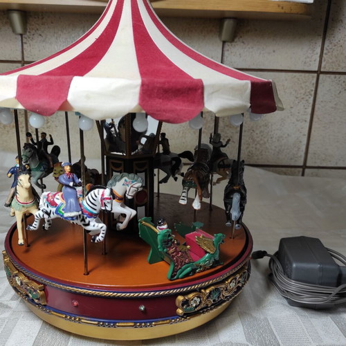 Mr Christmas carousel used with music and lights