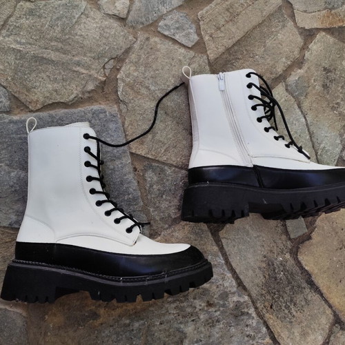 Alta Moda ankle boots like new, size 41, black and white