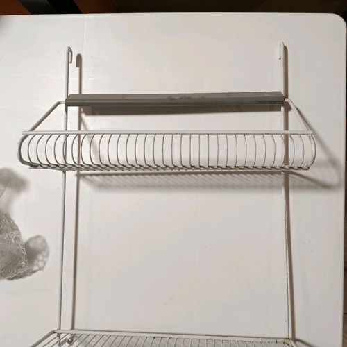 Stant hanging rack like new for kitchen wall