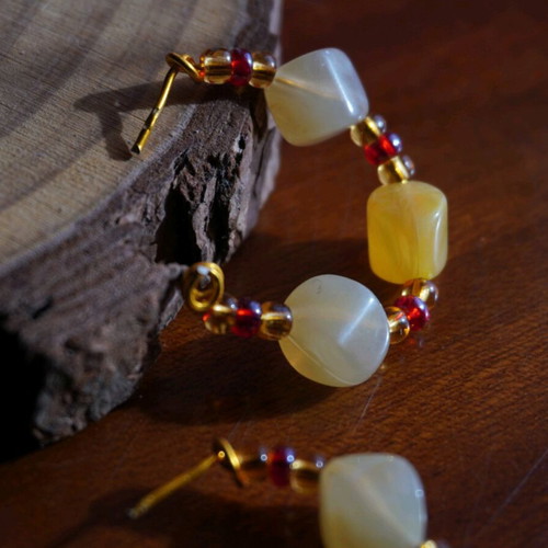 Handmade earrings with beads new, red and gold