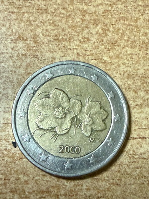 2€ Finland coin used with mint error 2000