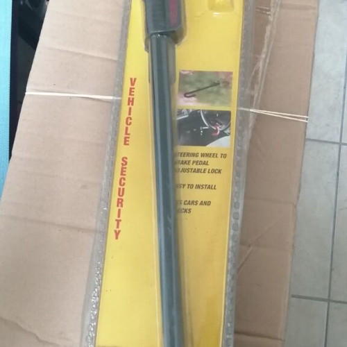 Car steering wheel lock new with 2 keys