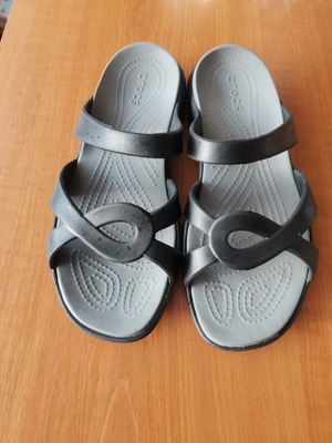 Crocs sandals size 39 like new, black and gray
