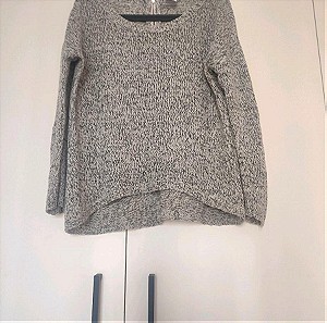 Vero moda medium γκρι πουλόβερ με φερμουάρ στο πίσω μέρος σε άριστη κατασταση
