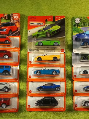 Μεταλλικά αυτοκινητάκια Matchbox καινούργια, σετ 36 τεμαχίων