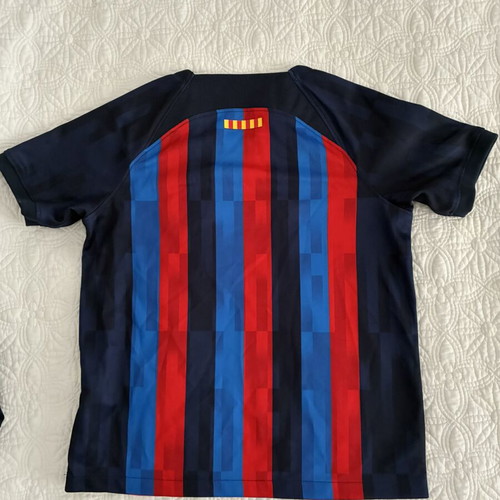 Barcelona Kids Football Kit new, official T-shirt and shorts M 110-116cm