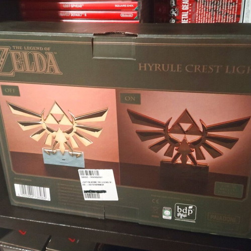 Hyrule Crest Light like new, The Legend of Zelda