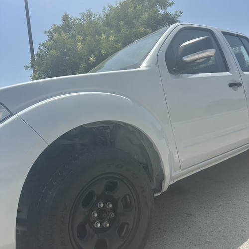 Nissan Navara 2014 diesel pickup truck, manual transmission