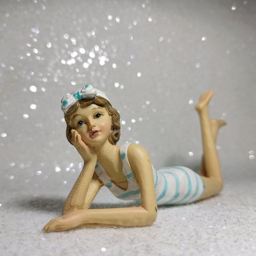 Bathing girl used, decorative fragile resin figure