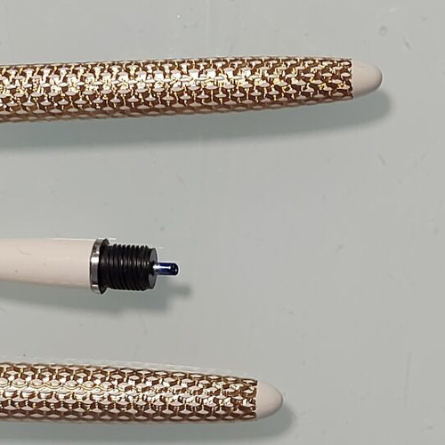 Shefer Lady vintage pen with gold details