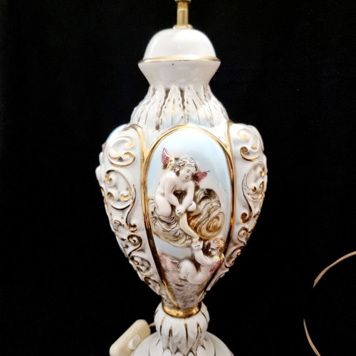 Capodimonte porcelain table lamp used
