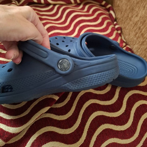 Crocs J4 dark blue shoes for boys used, size 36-37
