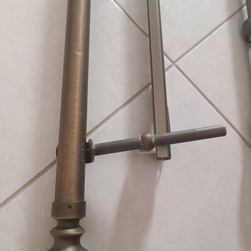 Bronze curtain rods like new with manual mechanism and rail