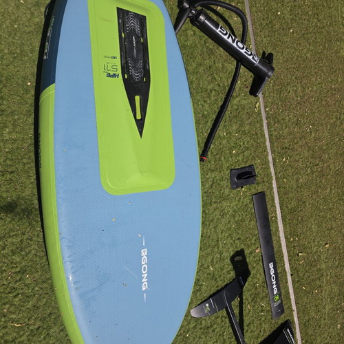 GONG Wing Foil Package 135 L Used, Ideal for Beginners