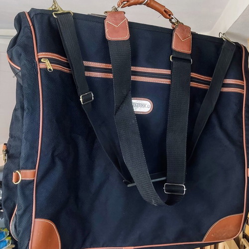 Suit carrier bag like new