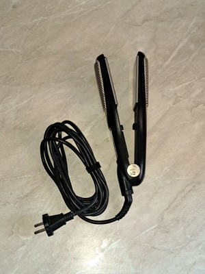 Ισιωτικό μαλλιών Izzy Professional Ceramic HS-568 μεταχειρισμένο