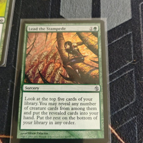 MTG Mirrodin Besieged 40 Cards Like New with Sleeves