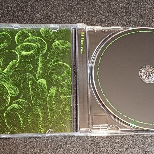 Ed Sheeran X CD 2014 like new, pop