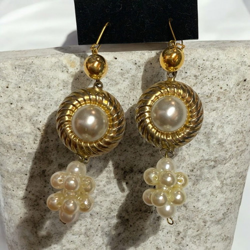 Vintage earrings like new