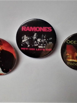 Vintage pins like new, set of 3 with rock theme nirvana, ramones, deep purple