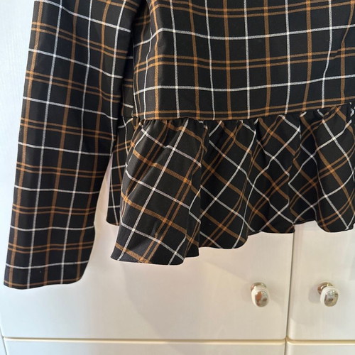 Zara blouse size M like new, winter fabric